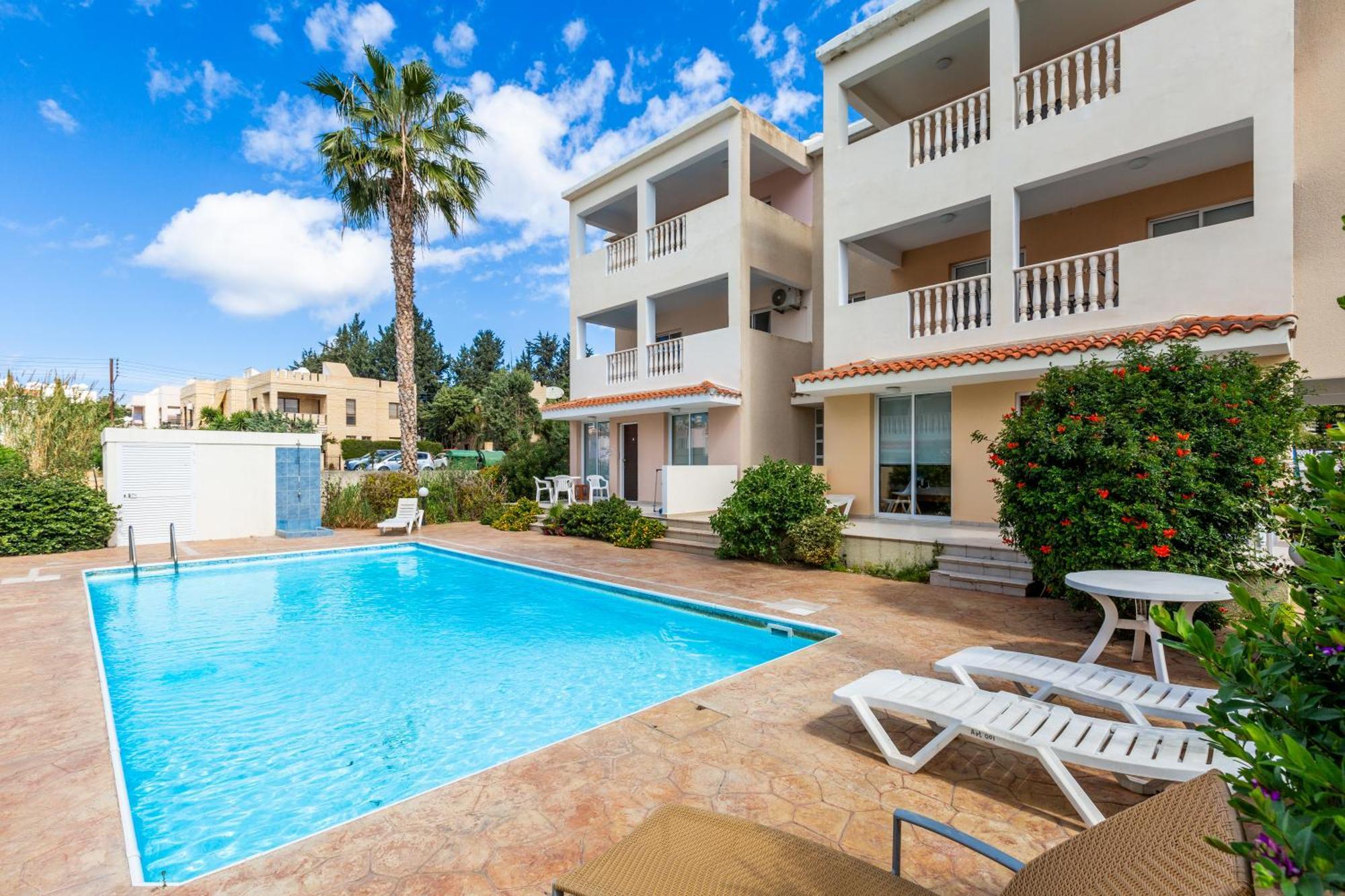 Beautiful 2 bed apartment in Paphos Cyprus Extérieur photo