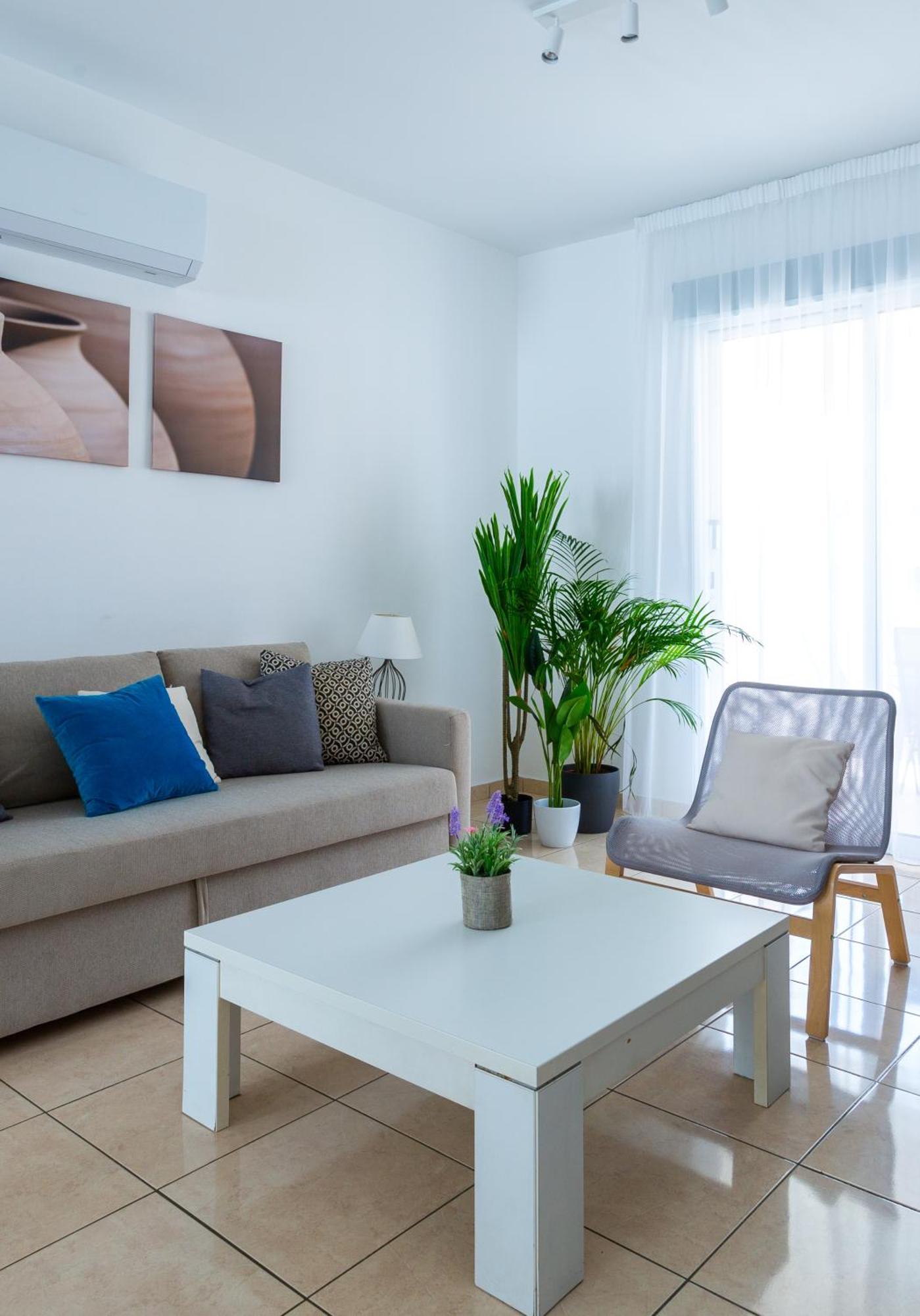 Beautiful 2 bed apartment in Paphos Cyprus Extérieur photo