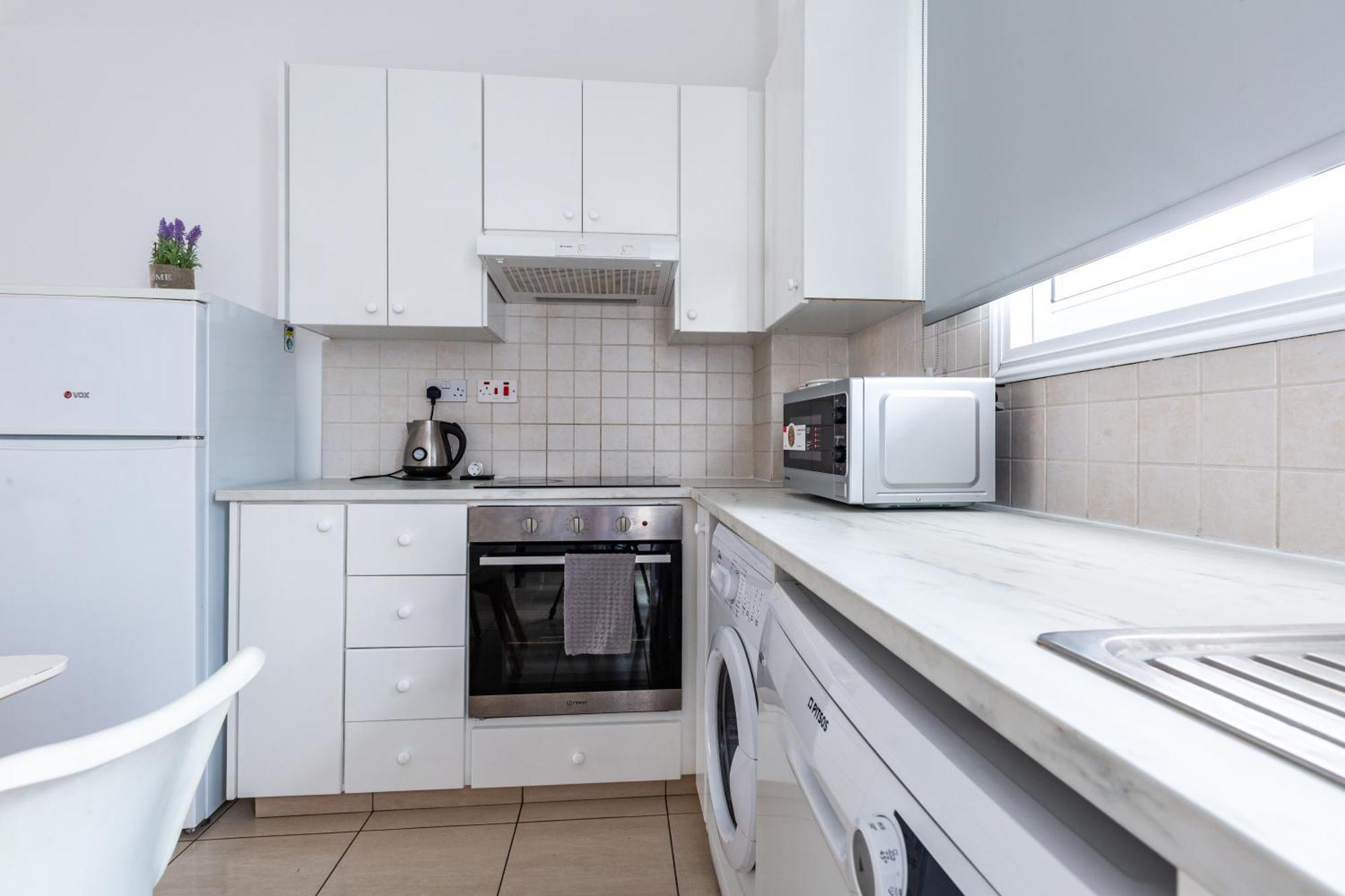 Beautiful 2 bed apartment in Paphos Cyprus Extérieur photo