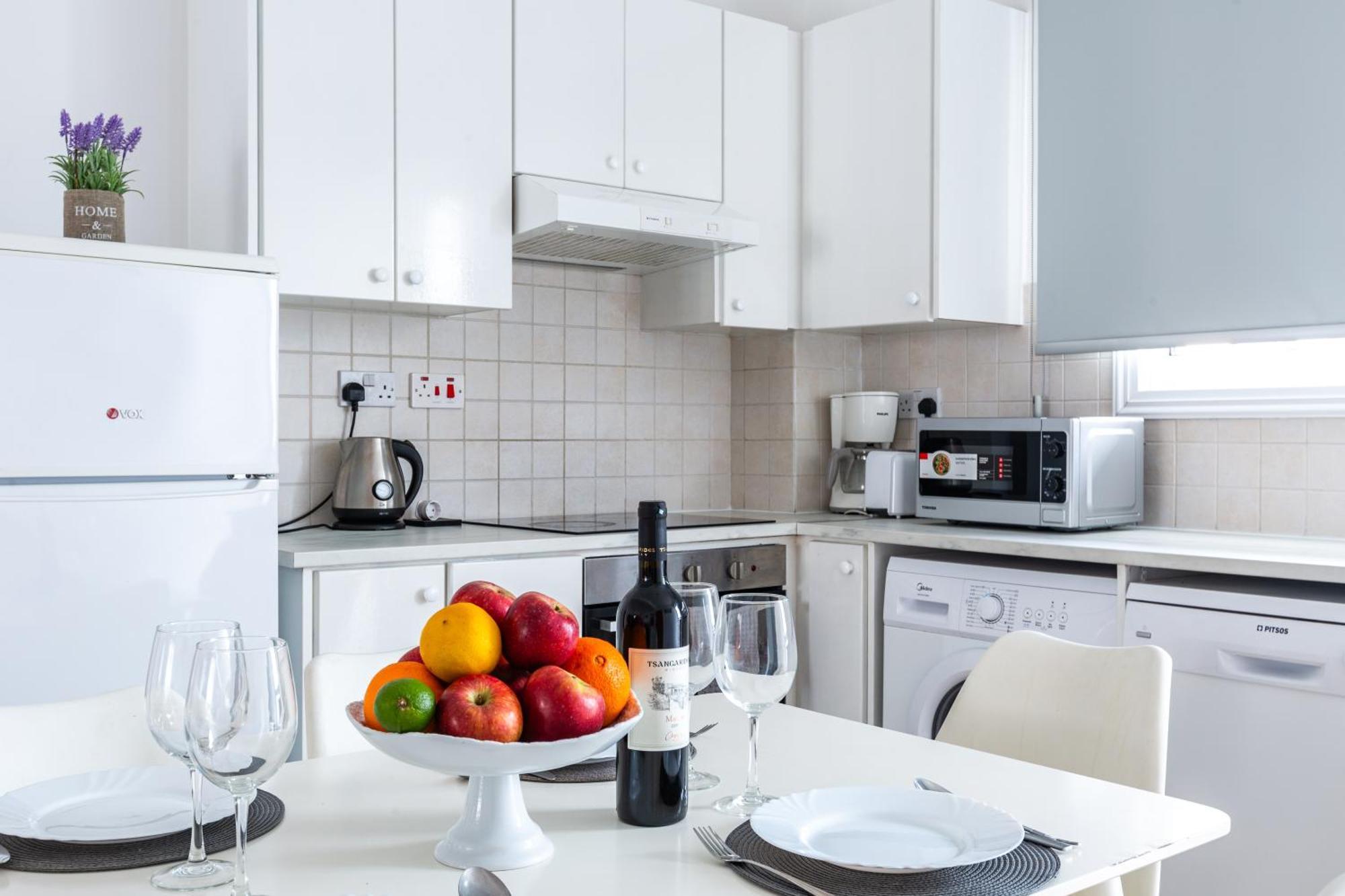 Beautiful 2 bed apartment in Paphos Cyprus Extérieur photo